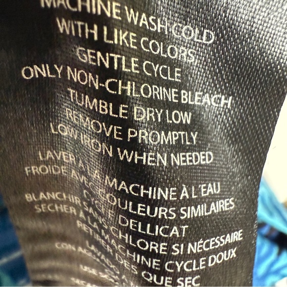 Marvel Avengers Men's Blue Graphic Print Hawaiian Camp Collar Shirt Size L - Picture 13 of 13